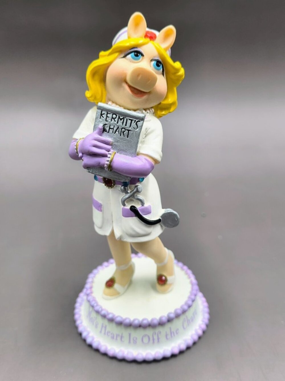 Muppets Miss Piggy Nurse So Stylish Figurine with Kermit Frog Medical Chart